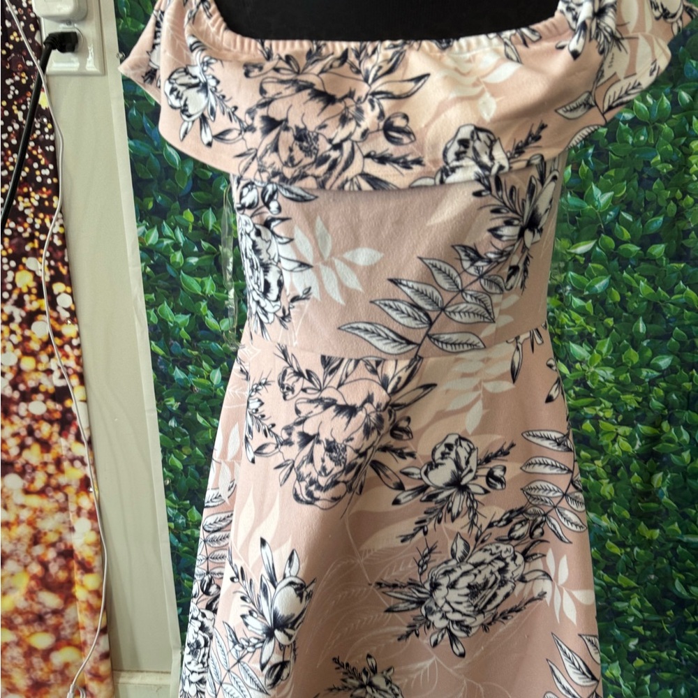 Xtraordinary Cream and Tan Off-Shoulder Sundress mp26